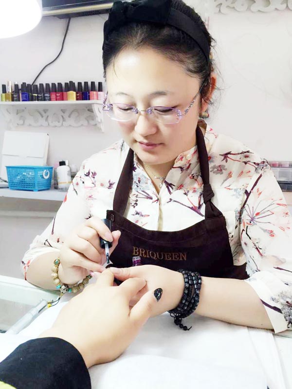 賈蓉-美甲學(xué)員