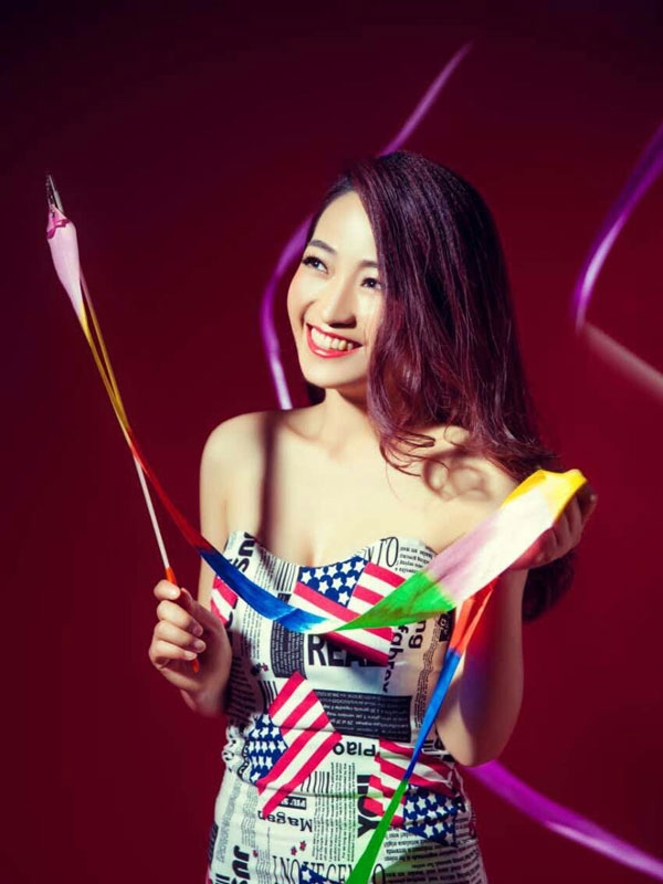 張倩-化妝學(xué)員